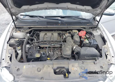 2013 Ford Taurus Limited z USA, uszkodzony, nr VIN 1FAHP2F87DG235392